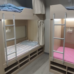 加连威老道65号110四人间