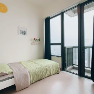 观塘将军澳日出康城晋海套三女生D-高档海景单人间，到科大巴士+港铁30分钟即达，科大学生优选