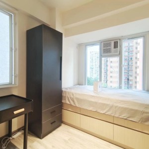 大围金狮花园女生三室单间-步行900米到港铁大围站，1站直达九龙塘城大；或乘坐公交3站，全程38分