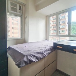 大围-金狮花园(女)----步行600m到公交站，乘坐公交3站即到；全程25'左右 或者地铁1站直达