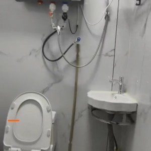 中环街市旁铁行里独栋学生公寓单人间3A房-港铁三站直达港大，加步行15分钟内到，紧邻商圈上班族也适合