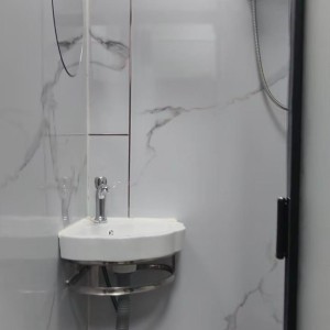 尖沙咀69号203-独卫单间理工步行5分，尖沙咀地铁站步行5分，理工学子绝佳之选