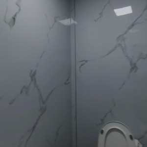 尖沙咀69号双人间1楼-独卫带窗理工步行5分，尖沙咀地铁站步行5分，理工学子绝佳之选