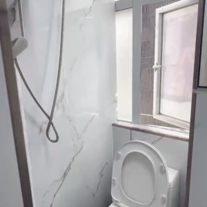 旺角-通菜街139A7013-太子地铁站步行4分，理工乘巴士11分钟可到达，工作就读都可选