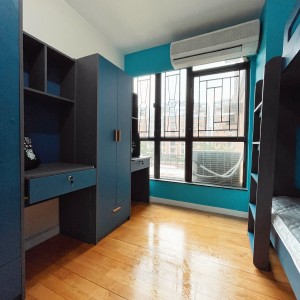 九龙又一居女生五人套间(8/28座)-城大步行9分，浸会巴士2站15分通勤，步行25分钟，学校旁的家