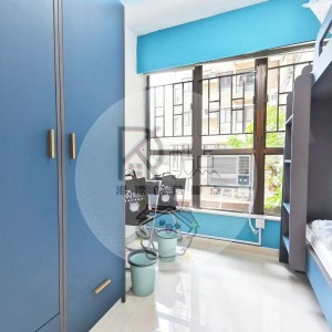 九龙又一居男生五人套间(10/25座)-城大步行9分，浸会巴士2站15分通勤，步行25分钟，学校旁的家