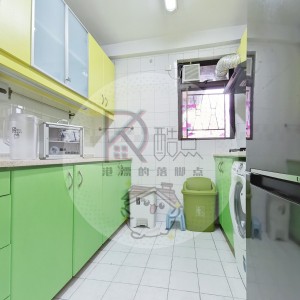 九龙又一居女生七人套间-城大步行9分，浸会巴士2站15分通勤，步行25分钟，学校旁的家