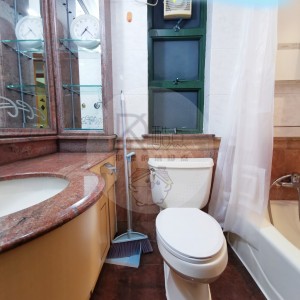 西贡东港城男生七人间（2座）-超值五室双卫，科技大学巴士20分钟直达，楼下就是地标商场