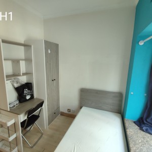 西贡东港城男生四人间（2座）-超值三室一卫，科技大学巴士20分钟直达，楼下就是地标商场