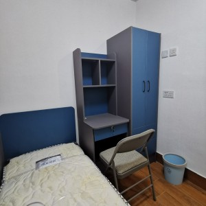 尖沙咀海景大厦15人公寓独卫单间-理工步行12分巴士5分，尖沙咀地铁5分，周边商圈环绕生活便利