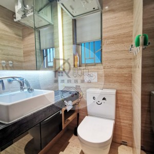 尖沙咀海滨南岸男生7人户型（7座）-理工步行20分1.5公里即达，超值五室两卫，距红磡地铁站1公里