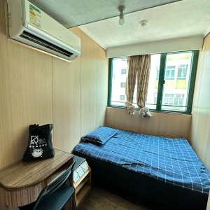 旺角四海大楼1楼十一人公寓独卫单间-城大浸会地铁三站通勤14分，理工巴士10分可达，都会步行1.2公里