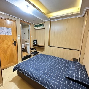 旺角四海大楼1楼十一人公寓独卫单间-城大浸会地铁三站通勤14分，理工巴士10分可达，都会步行1.2公里