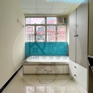 弥敦道太子大厦公寓六人套间男女生均可（3楼C室）-均有独卫，距理工巴士16分，浸会巴士6分，城大地铁两站，都会巴士14分