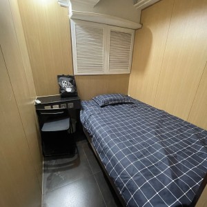 太子站附近东乐大楼公寓-独卫单间带电梯洗衣房，距理工浸会均巴士10分钟，城大地铁两站，都会巴士直达