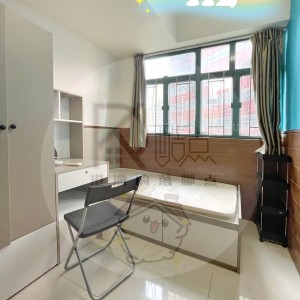 弥敦道太子大厦公寓六人套间仅限男生（5楼C室）-均有独卫，距理工巴士16分，浸会巴士15分，城大地铁两站，都会巴士6分