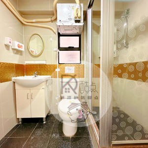 港岛中西区坚城中心男生6人住宅-地铁1站12分直达港大，步行只要1公里18分