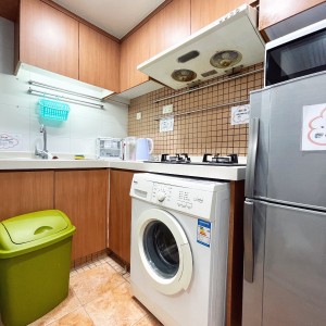 屯门叠茵庭4座7楼女生5人套房单人间-岭南大学对面，没有比这更近的房子了