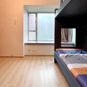 屯门叠茵庭4座7楼女生5人套房双人间上下铺HD-岭南大学对面，没有比这更近的房子了