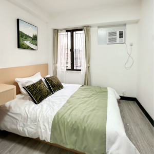 K302太子道西男生公寓三楼带客厅-楼下巴士🚌七分钟到校-七分钟到城大，4站17分钟到浸会