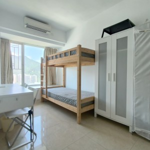 大围名城1-5-40豪华小区女生三室套间-地铁1站4分到九龙塘，下地铁后步行即可到校，全程20分钟内