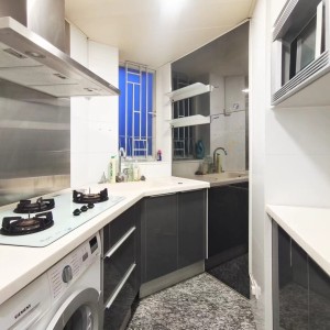 大围名城2-3-35男生五室双卫套间-地铁1站4分到九龙塘，下地铁后步行即可到校，全程20分钟内