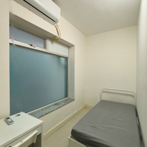 大围-名城2-5-48女生六室三卫套间-地铁1站4分到九龙塘，下地铁后步行即可到校，全程20分钟内