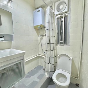 葵兴葵涌大厦四房一卫女生套房-独栋洋楼带电梯，距离都会大学葵兴校区、东华学院葵兴校区均步行10分钟，