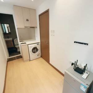 何文田22号studioC-理工步行1.5公里港铁1站巴士15分，都会纯步行900米即达