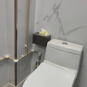 尖沙咀73号女生专属带家私打扫单间201A-理工步行五分，都会巴士15分，地铁站步行5分，位置绝佳