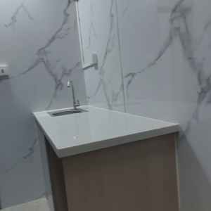 尖沙咀65号家电配套齐全独卫单间106B-理工步行五分，尖沙咀地铁站步行6分，都会大学巴士通勤15分