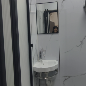 尖沙咀65号家电配套齐全独卫单间106B-理工步行五分，尖沙咀地铁站步行6分，都会大学巴士通勤15分