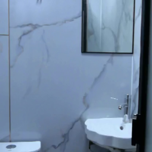 尖沙咀65号512A带窗独卫单间-理工步行五分，尖沙咀地铁站步行6分，都会大学巴士通勤15分