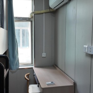 尖沙咀73号超值双人间带打扫配空调502-理工步行五分，都会巴士15分，地铁站步行5分，位置绝佳