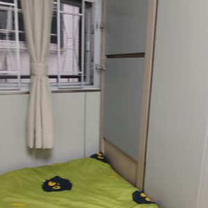 中环街市旁铁行里独栋学生公寓单人间3B房-港铁三站直达港大，加步行15分钟内到，紧邻商圈上班族也适合