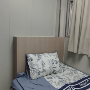 中环街市旁铁行里独栋学生公寓单人间5A房-港铁三站直达港大，加步行15分钟内到，紧邻商圈上班族也适合