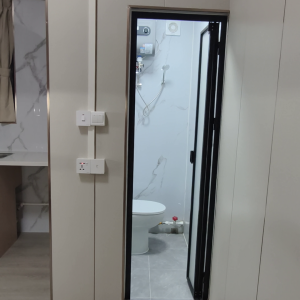 尖沙咀65号超值四人间110-超大有窗有收纳空间，理工步行5分钟，，都会大学巴士通勤15分