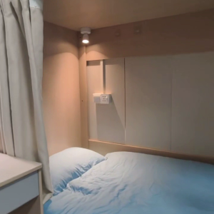 尖沙咀65号307豪华四人间男生专属，领包入住配家电，理工步行五分，尖沙咀地铁站步行6分，都会大学巴士通勤15分