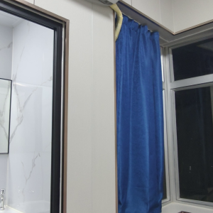 尖沙咀73号独卫带家私单间503-理工步行五分，都会巴士15分，地铁站步行5分，位置绝佳