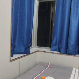 尖沙咀73号独卫带家私单间503-理工步行五分，都会巴士15分，地铁站步行5分，位置绝佳