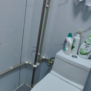 尖沙咀73号带窗男生单间501B-理工步行五分，都会巴士15分，地铁站步行5分，位置绝佳