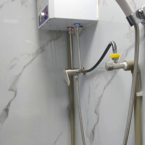 尖沙咀柯士甸道132-134号太极大楼4层B2房男生专属单间-近地铁理工步行分区合理空间大