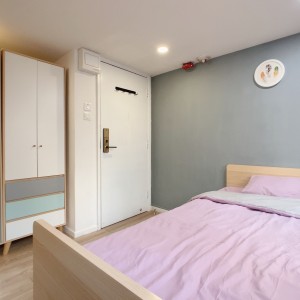 佐敦-青年公寓807-超大单间独卫带洗衣机，佐敦站步行2分，理工8分钟巴士+步行即可到校，都会23分