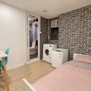 佐敦-青年公寓816-双人大床独卫带洗衣机，佐敦站步行2分，理工8分钟巴士+步行即可到校，都会23分