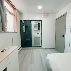 旺角-青年公寓RF区A1-独卫单间有窗近地铁空间超大