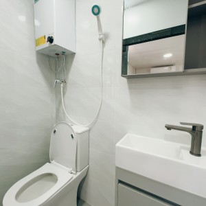 旺角-青年公寓RF区A1-独卫单间有窗近地铁空间超大