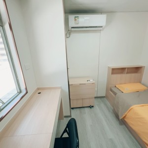 旺角-青年公寓RF区A2-独卫单间有窗近地铁空间超大