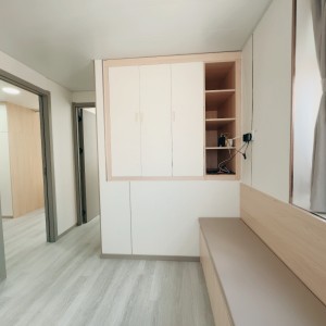 旺角-青年公寓RF区B2B-独卫单间有窗近地铁空间超大