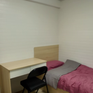 柯士甸大厦-B房studio -理工只要步行400米，只要400米！近佐敦站步行可达，都会20分钟可到。有窗带家电独卫套间空间大