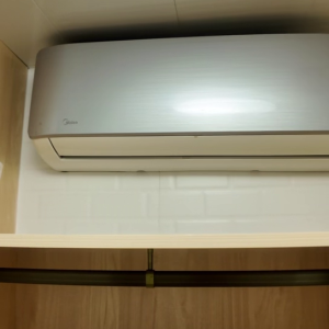 柯士甸大厦-B房studio -理工只要步行400米，只要400米！近佐敦站步行可达，都会20分钟可到。有窗带家电独卫套间空间大